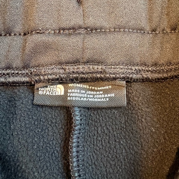 The North Face Black Zip Pocket Joggers - Fleece | Women’s Size Medium - Picture 4 of 4